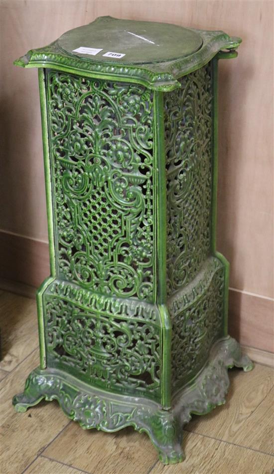 An enamelled conservatory stove H.70cm